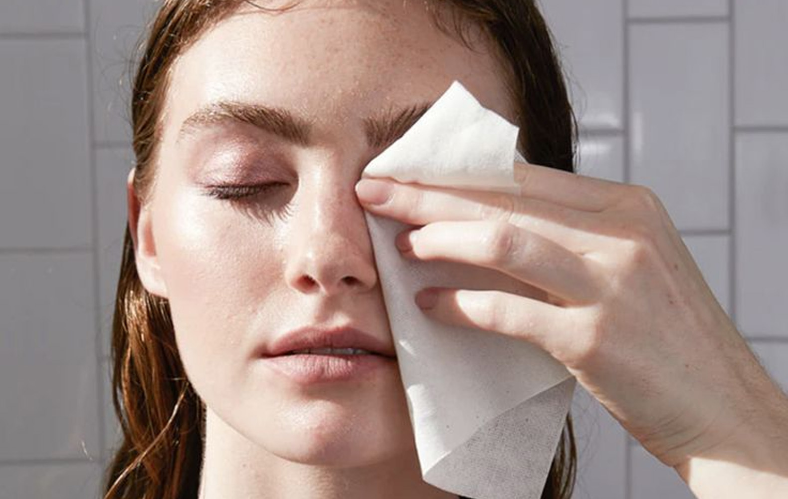 Gợi ý TOP 5 nước tẩy trang cho da khô tốt nhất bạn nên thử